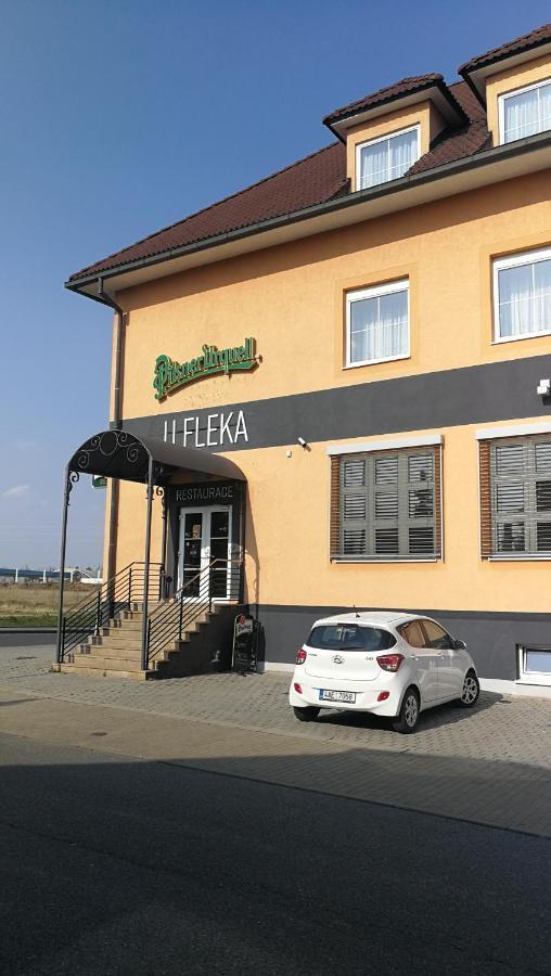 Hotel Tulipan Průhonice Exterior foto
